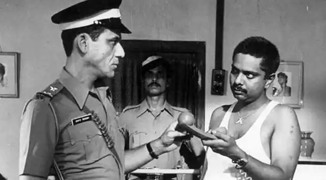 Sadashiv Amrapurkar with Om Puri in <i>Ardh Satya</i>