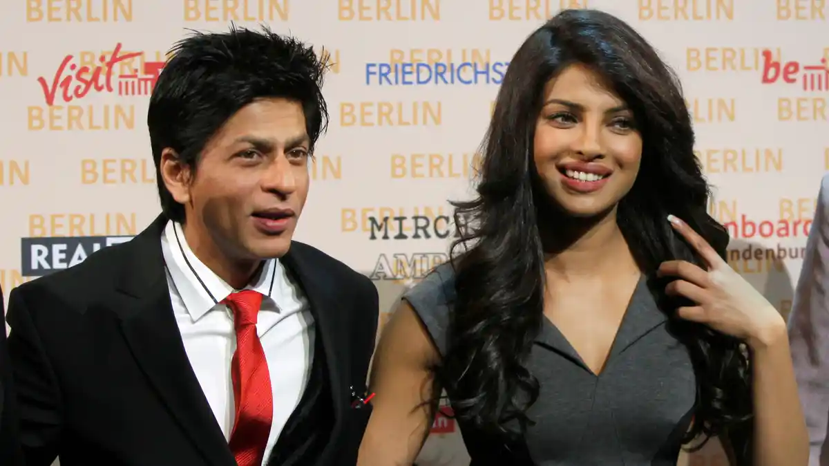 Bollywood actors Shahrukh Khan and Priyanka Chopra