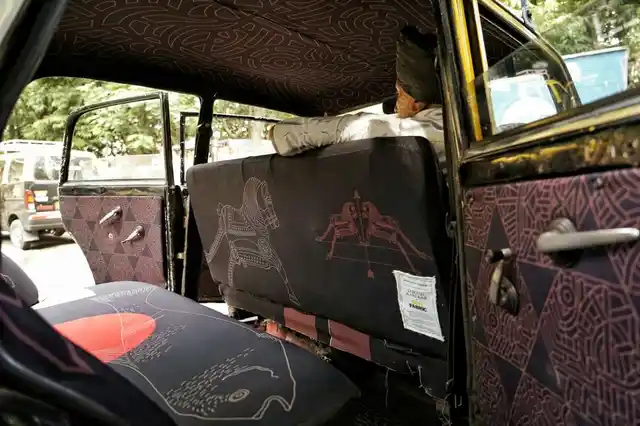 Taxi designed by Lokesh Karekar. Titled ‘From a Taxi Window’. (Photo: <a href="http://www.taxifabric.org/lokeshkarekar">taxifabric.org</a>)