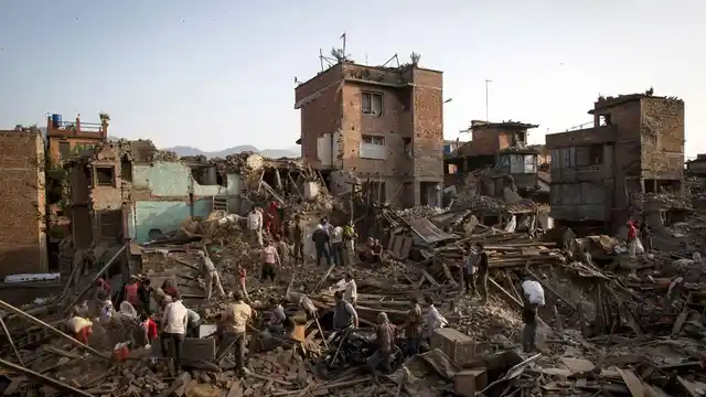 India pledges US$ 1 billion for Nepal’s reconstruction. (Photo: Reuters)