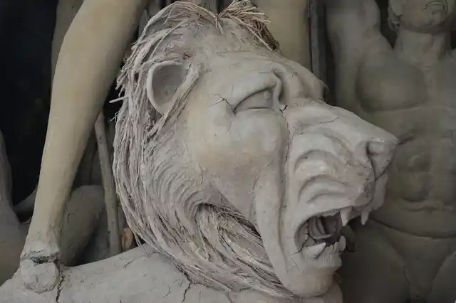 Ordinary clay figures are magically transformed into beloved deities. (Photo Courtesy: Mahima Varma)