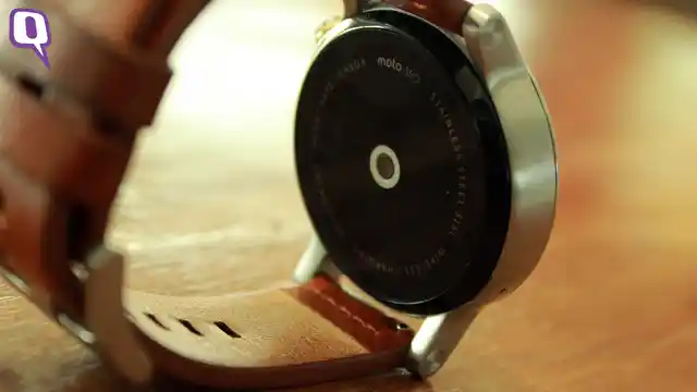 Motorola Moto 360 2nd Gen’s heart rate sensor. (Photo: <b>The Quint</b>)