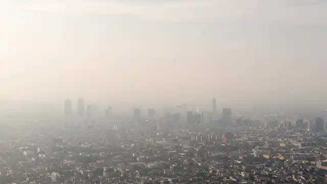 Mexico city continues to battle against smog and unacceptable levels of ozone in the atmosphere. (Photo: iStockphoto)