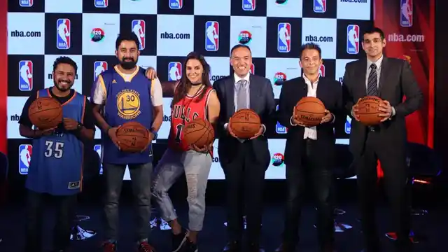 (From left to right) Abish Matthew, Rannvijay Singh, Neha Dhupia, NBA Deputy Commissioner, Mark Tatum, CEO The 120 Media Collective and MD NBA India, Yannick Colaco at the NBA Digital Destination Launch. (Photo: NBA)