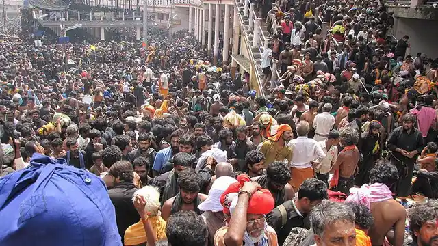 Devotees at Sabarimala temple. (Photo: The News Minute)