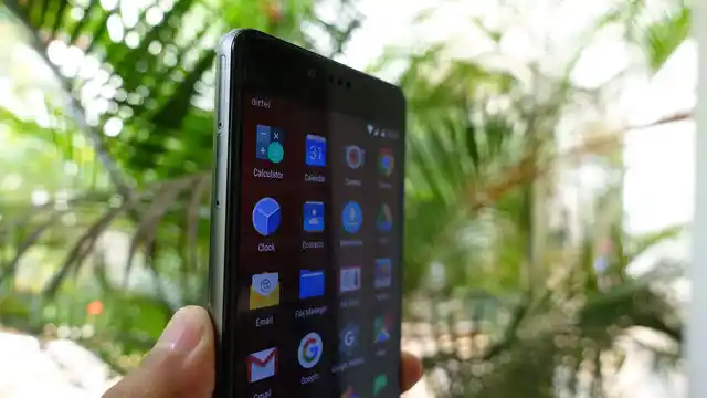 Creo Mark 1 Smartphone gets a 5.5-inch display. (Photo: <b>The Quint</b>/@2shar)