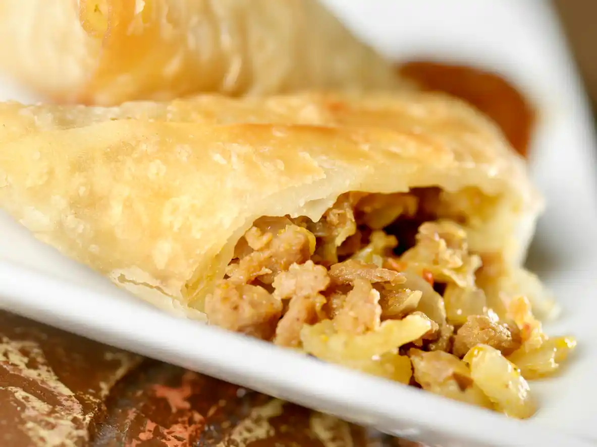 The authentic samosa is fastidious and partial to potatoes.