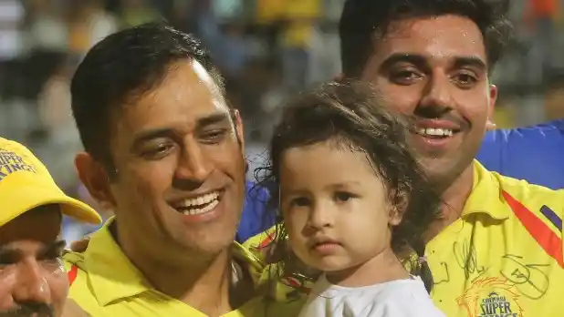 Ziva was right up there with her dad’s team after their win.