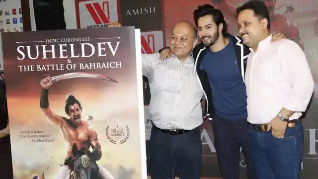 Varun Dhawan launches Amish Tripathi’s (extreme right) latest book, <i>Suheldev & The Battle of Bahraich</i>.