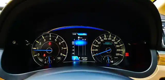The instrument cluster gets a new 4.2-inch TFT display.