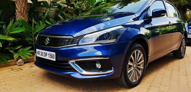 The new black mesh style front grille looks smarter.