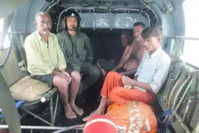Kerala An Iaf Aircraft Takes People To A Safe Place After Airlifting Them From Various Kerala An Iaf Aircraft Takes People To A Safe Place After Airlifting Them From Various