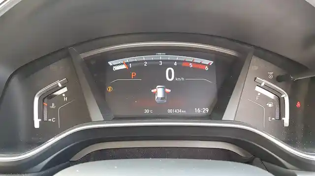 Digital instrument console on the Honda CR-V. 