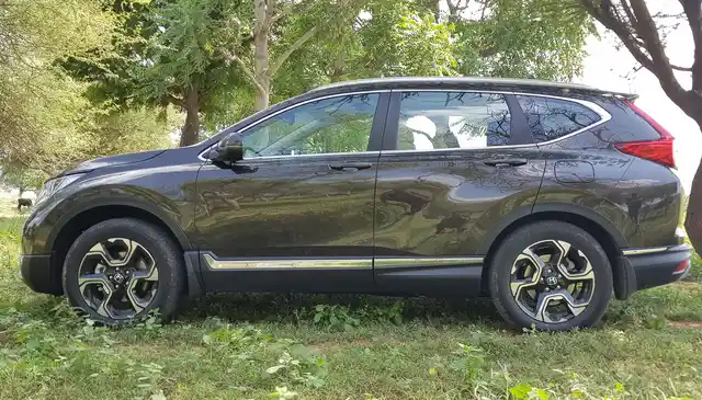 The 2018 Honda CR-V looks quite muscular and can now seat seven. 