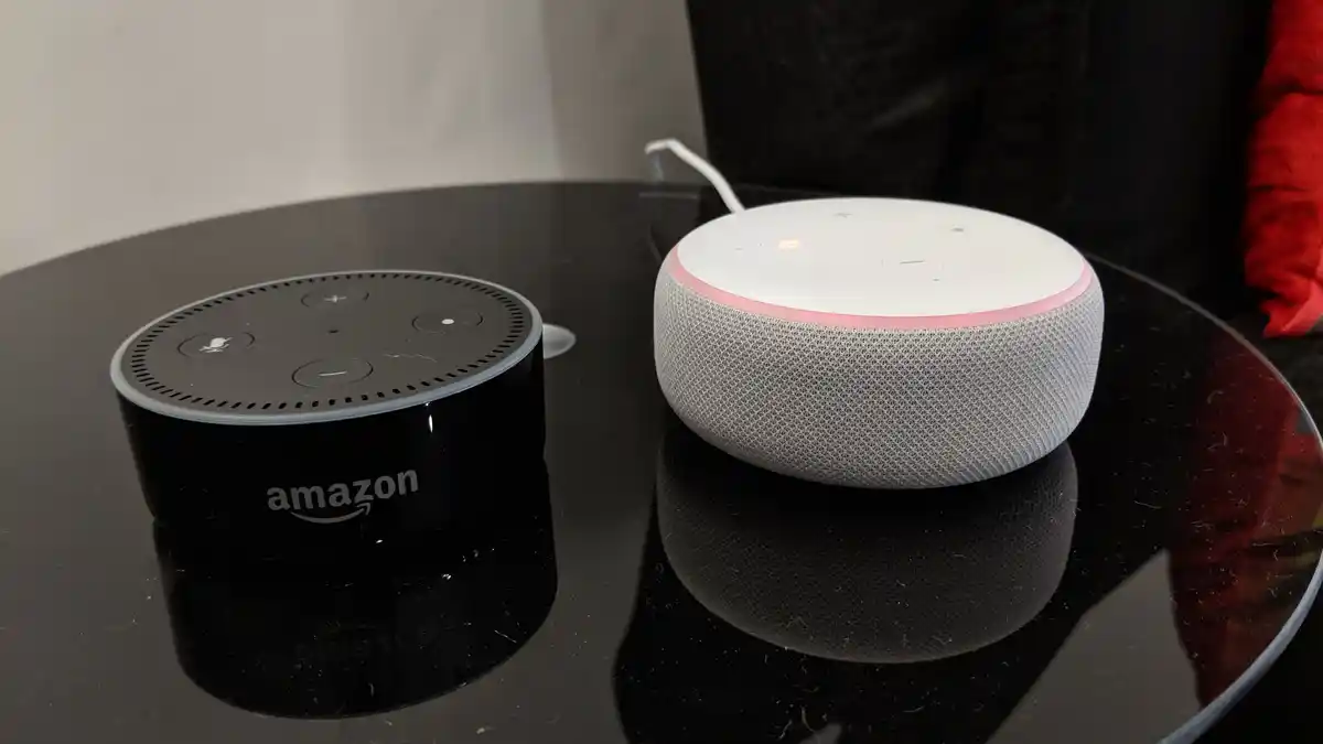 #Techy!! Tech News for Tech Geeks 10 Echo Dot 2017 (left) and the Echo Dot 2018 (right)