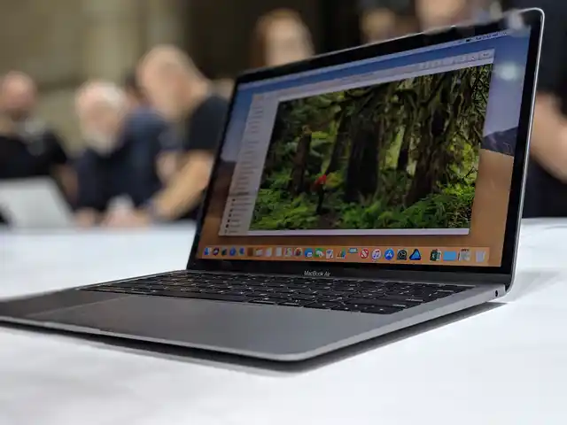 Apple has decided against having two screen variants for the MacBook Air. 