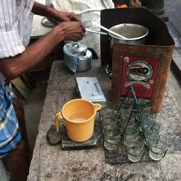 To note: The water mug at the <i>chaiwallah </i>