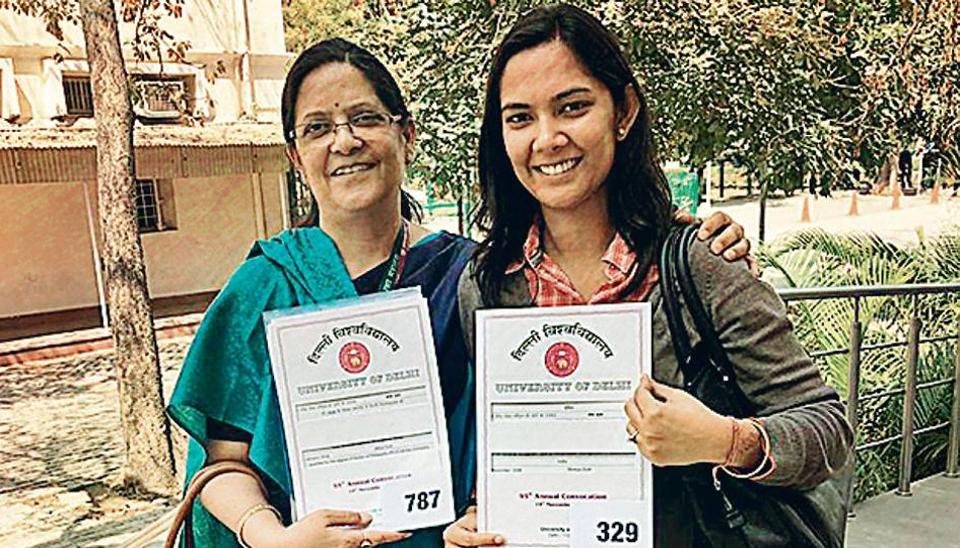 Mom-Daughter Duo Gets PhD Degrees On the Same Day