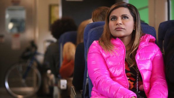 Mindy Kaling to Develop Indian American Teen Drama for Netflix