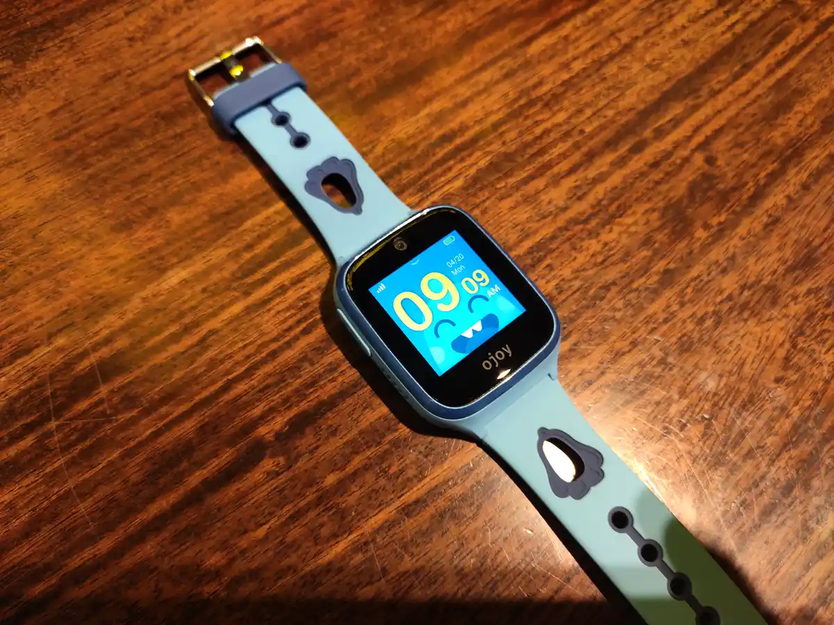 #Techy!! Tech News for Tech Geeks 15 The Ojoy A1 comes with on board GPS.
