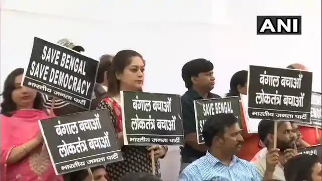 https://images.assettype.com/thequint%2F2019-05%2Fc7114097-67c9-4a14-8942-c7e5369cf67c%2Fdelhi_protest_2.jpg?q=35&auto=format%2Ccompress&w=640
