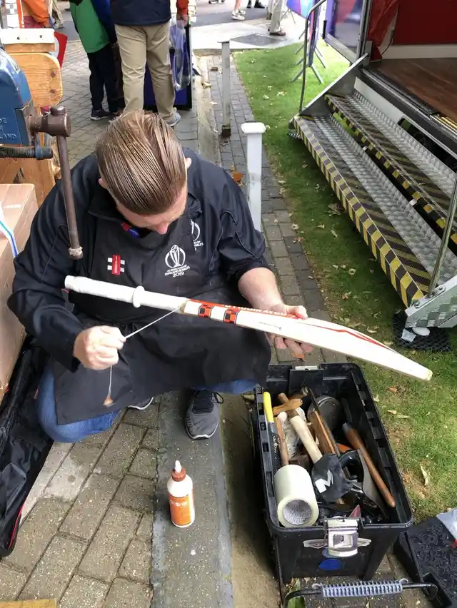 Jonny Bairstow gets his favourite bat repaired just before 2019 ICC Word Cup final.