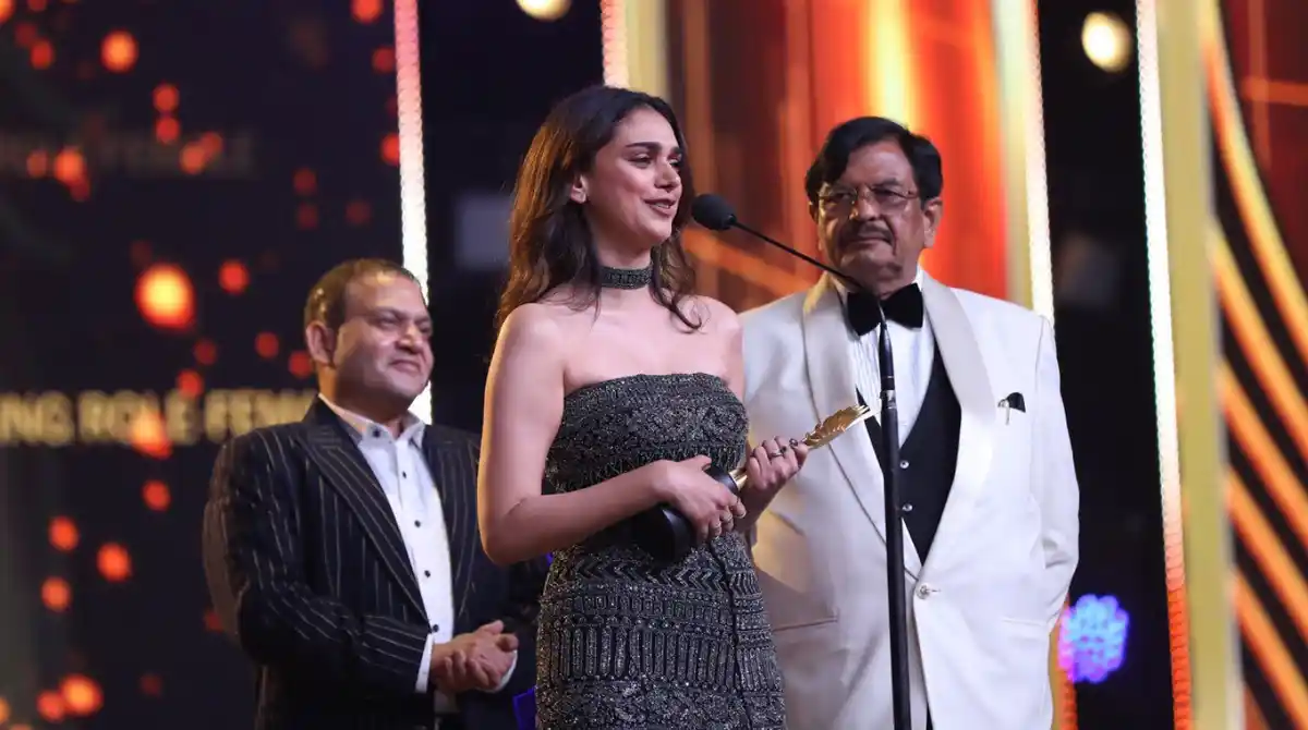Aditi Rao Hydari wins for <i>Padmaavat.</i>