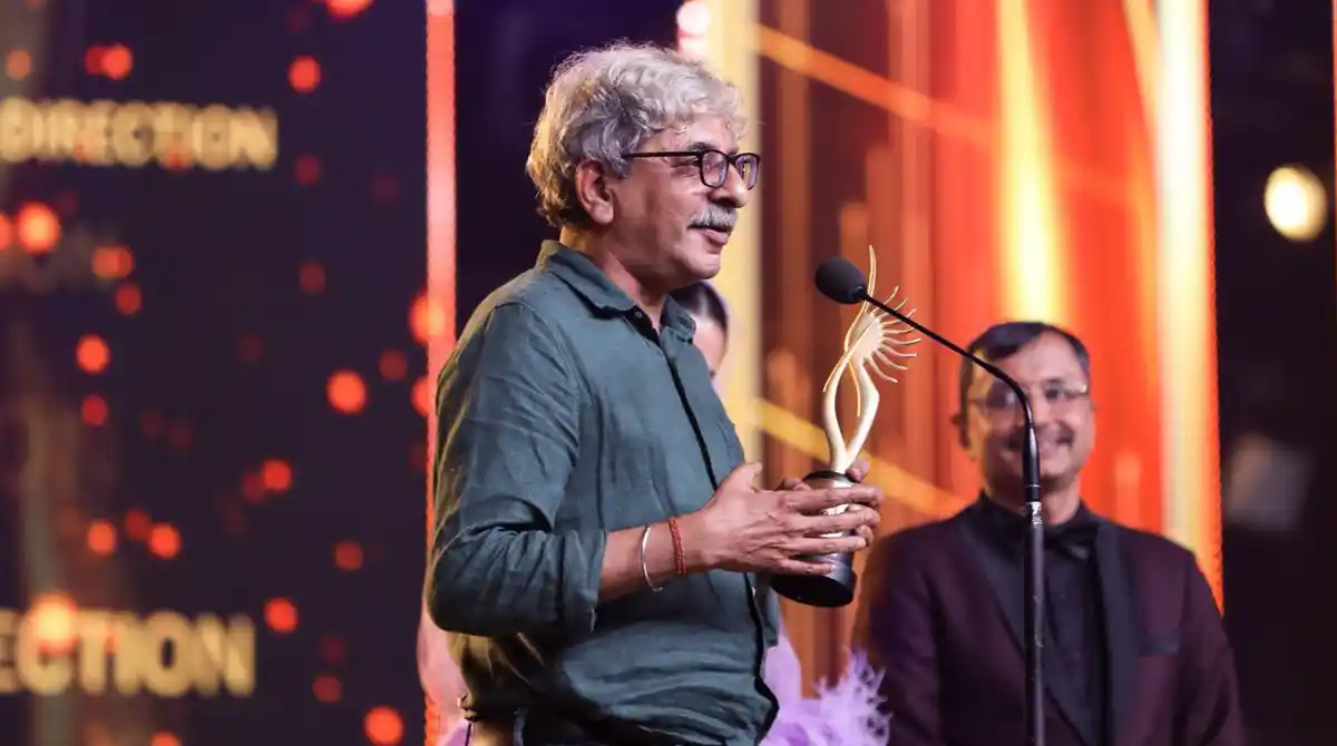 Sriram Raghavan with his IIFA award for Best Director.