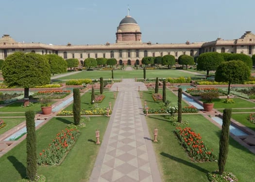 Mughal Garden 2020 Date And Time Nearest Metro To Reach Mughal