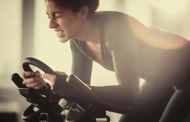 You don’t need to go full throttle in that strenuous spin class for longer than you can take.