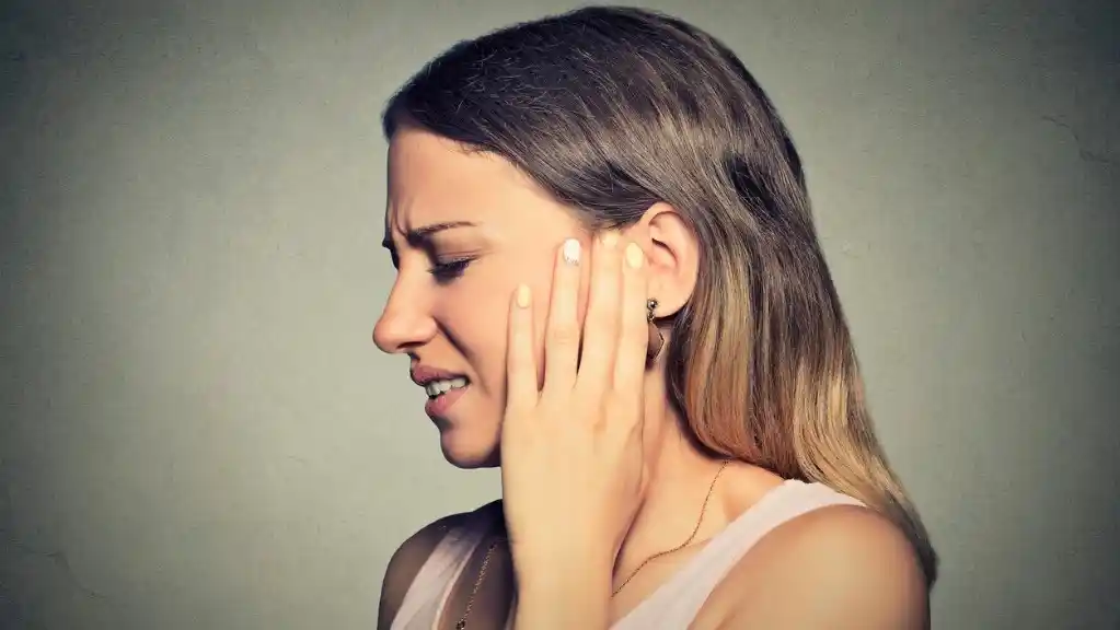 Ear Pain Problems: 6 Home Remedies for Ear Ache, From Olive Oil to ...