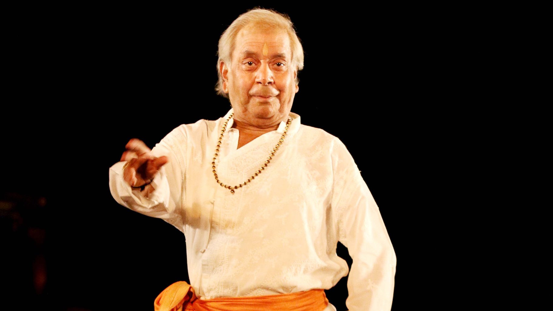 Birju Maharaj Uses Kathak to Pay Tribute to Persecuted Lovers - The Quint