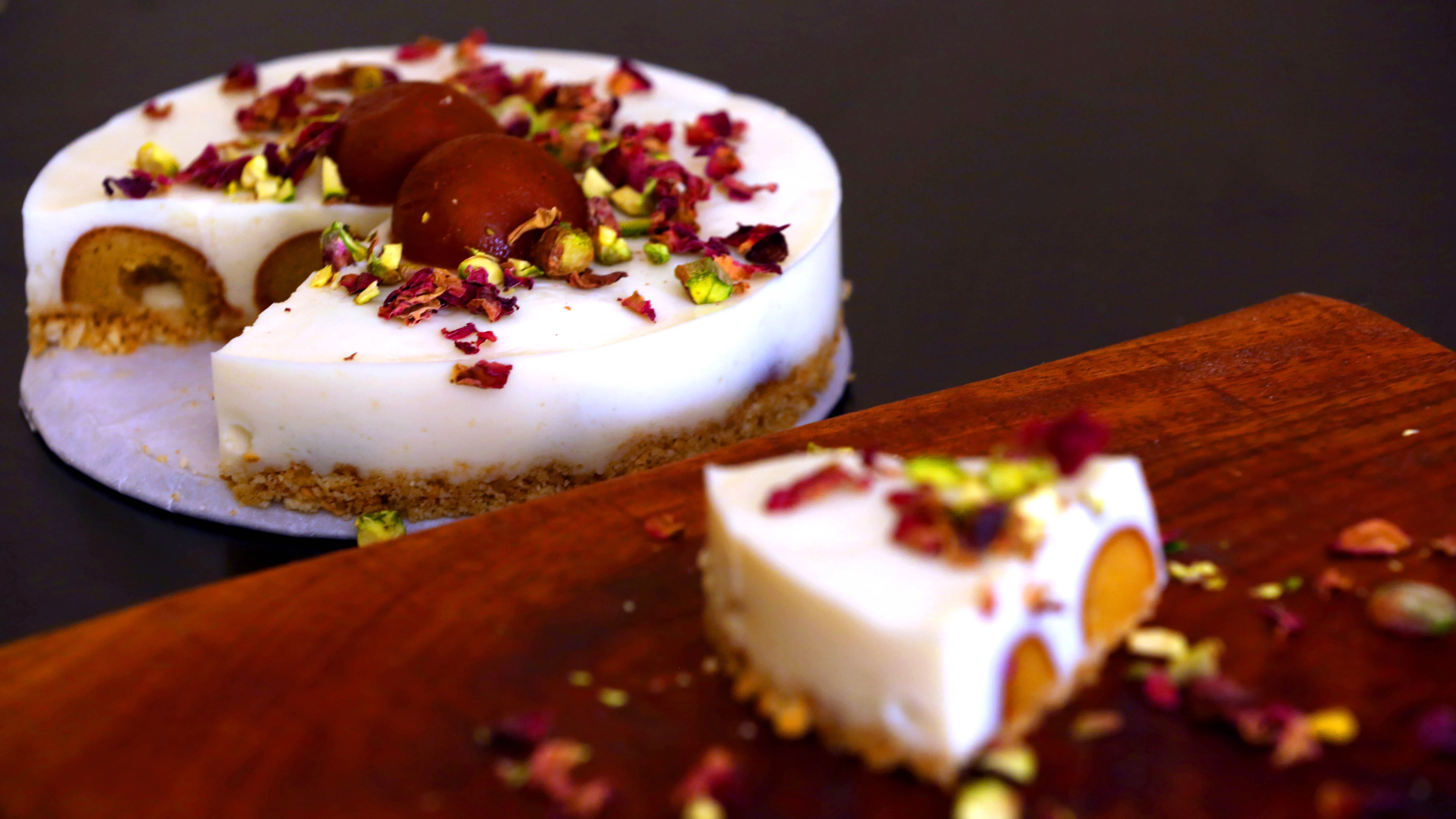 DIY Make NoBake Eggless Gulab Jamun Cheesecake At Home DIY Make NoBake Eggless Gulab Jamun Cheesecake At Home
