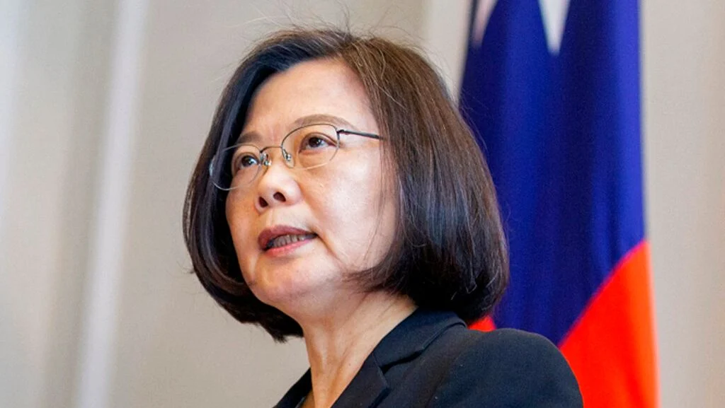 taiwan-protests-china-jets-crossing-center-of-taiwan-strait