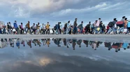 In Photos Migrant Workers Across India Journey Back Home
