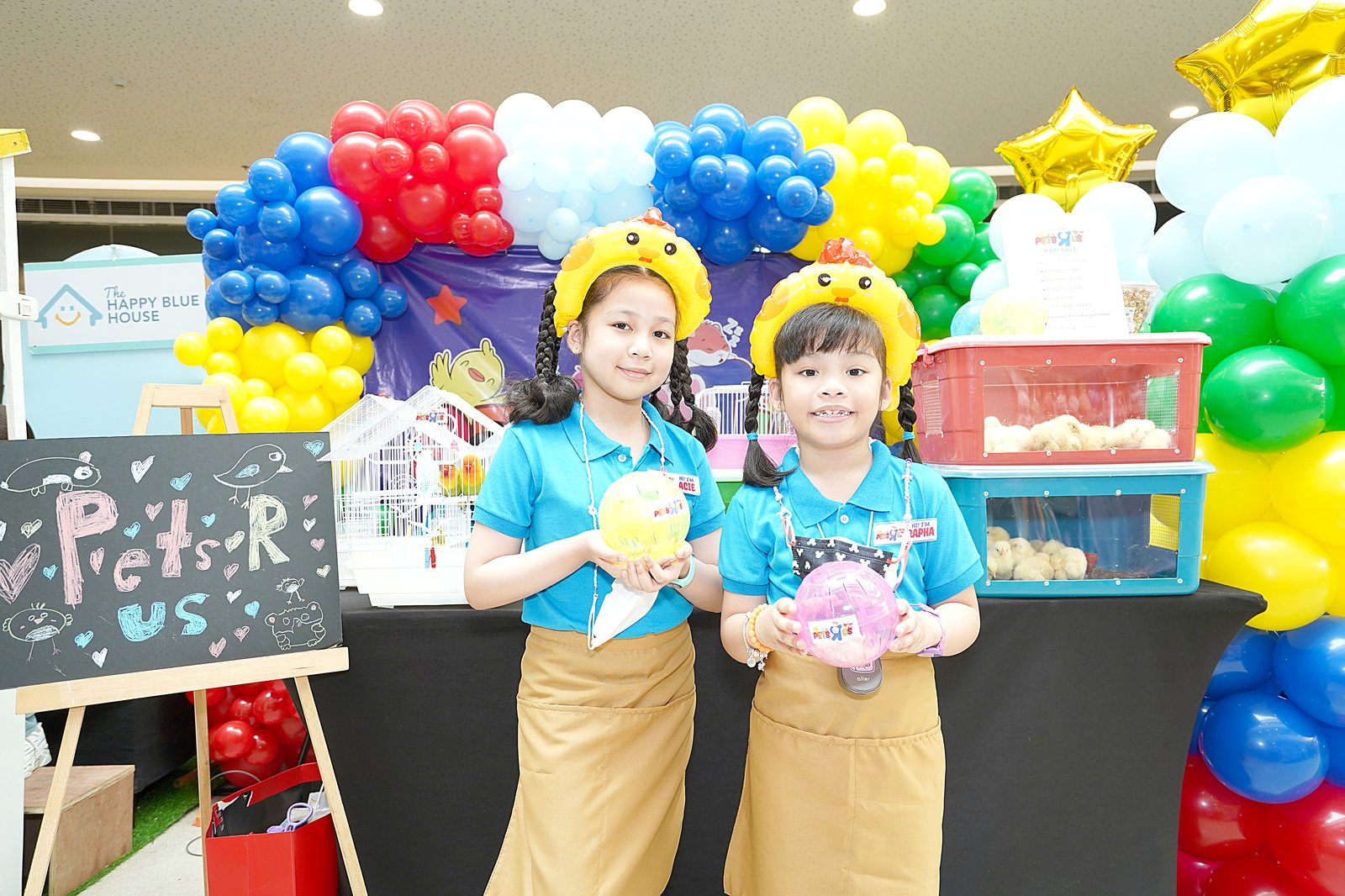 Pets R Us is honored with the Best Design award, recognizing their booth as the epitome of creativity at the event.