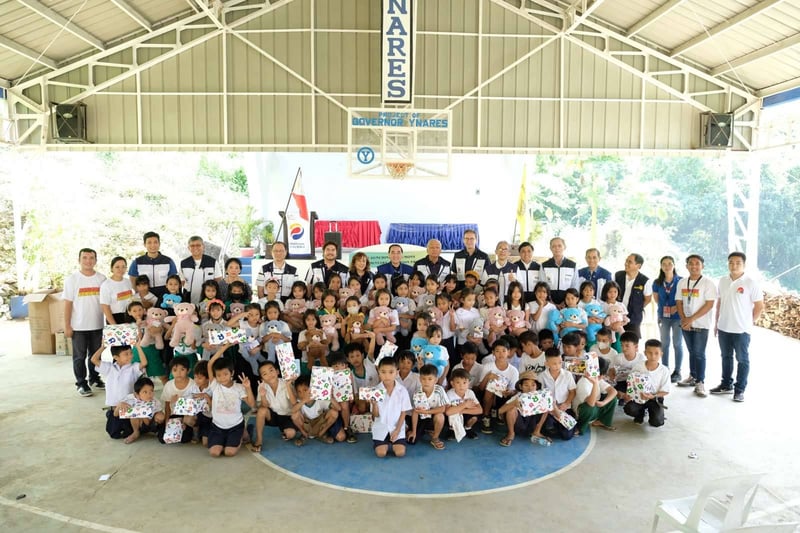 RC Makati’s gift-giving project raises over P1M for 3,096 beneficiaries