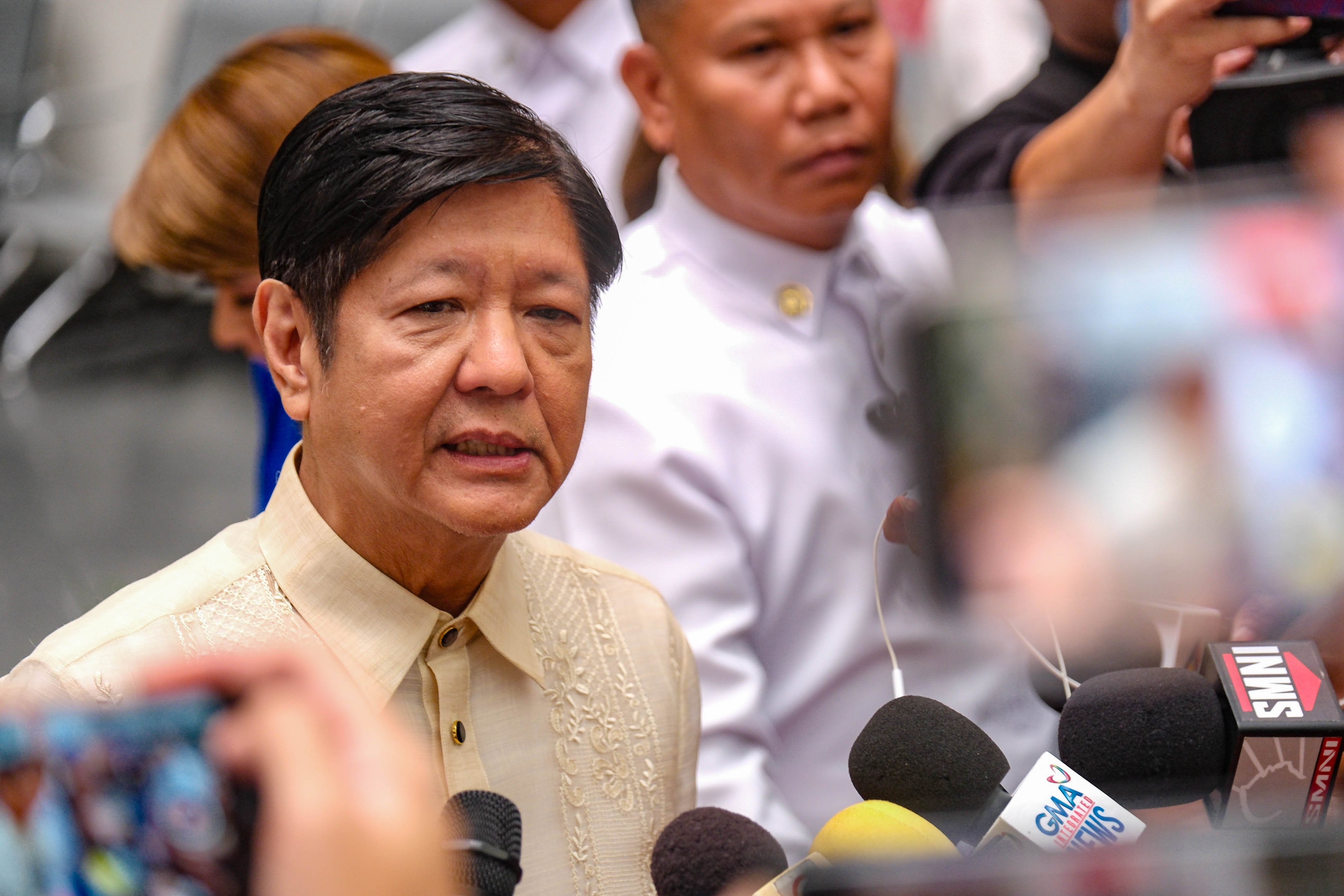 Marcos tells Muslims to embrace humility, peace on Eid'l Fitr