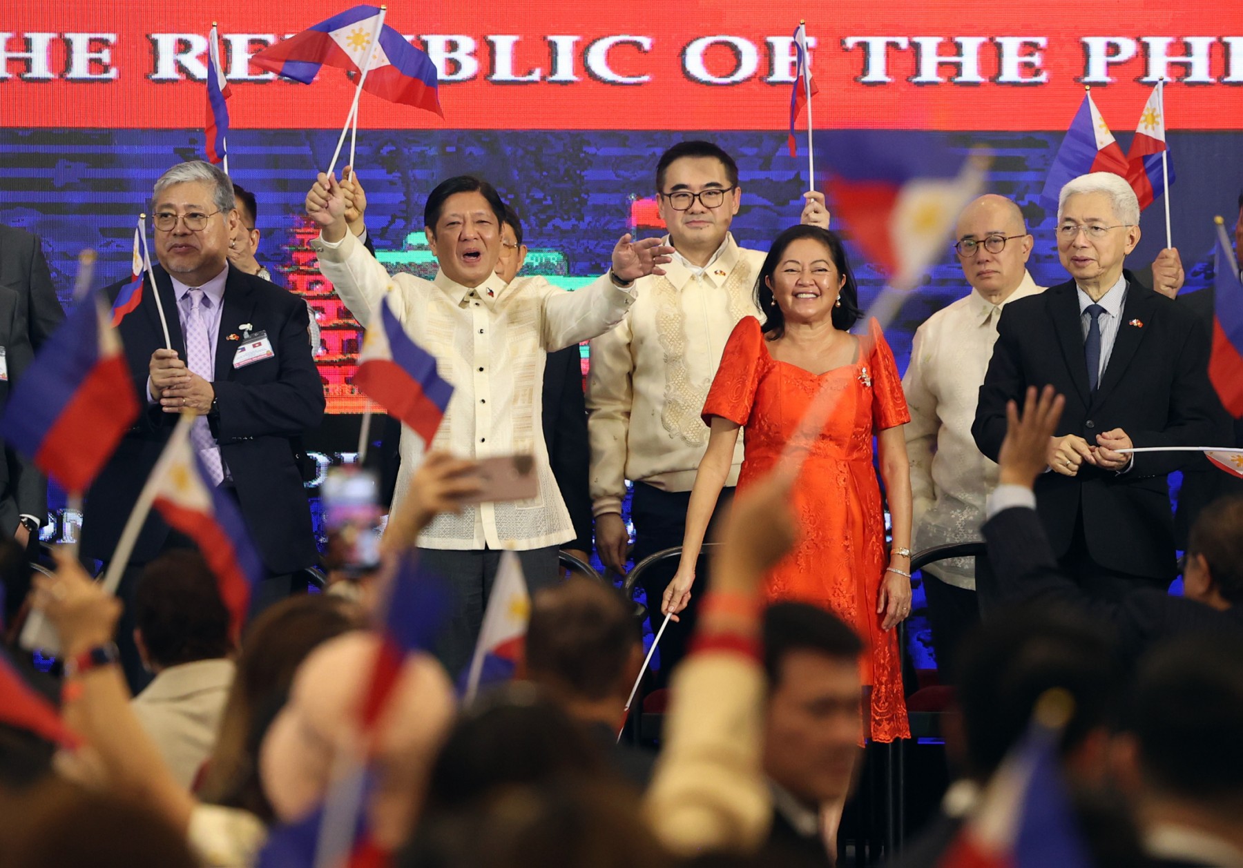PBBM underscores strong economic ties, 'people-to-people' connections with Vietnam during state visit