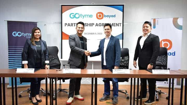 PHOTOGRAPH COURTESY OF GOTYME
(From left) GoTyme Bank’s head of Payments Maria Rosario Aguirre, GoTyme Bank’s chief marketing
officer Raymund Villanueva, Bayad chief commercial and marketing officer Dennis S. Gatuslao, and
Bayad vice president and head for Commercial Group Bob Conrad Aquino.