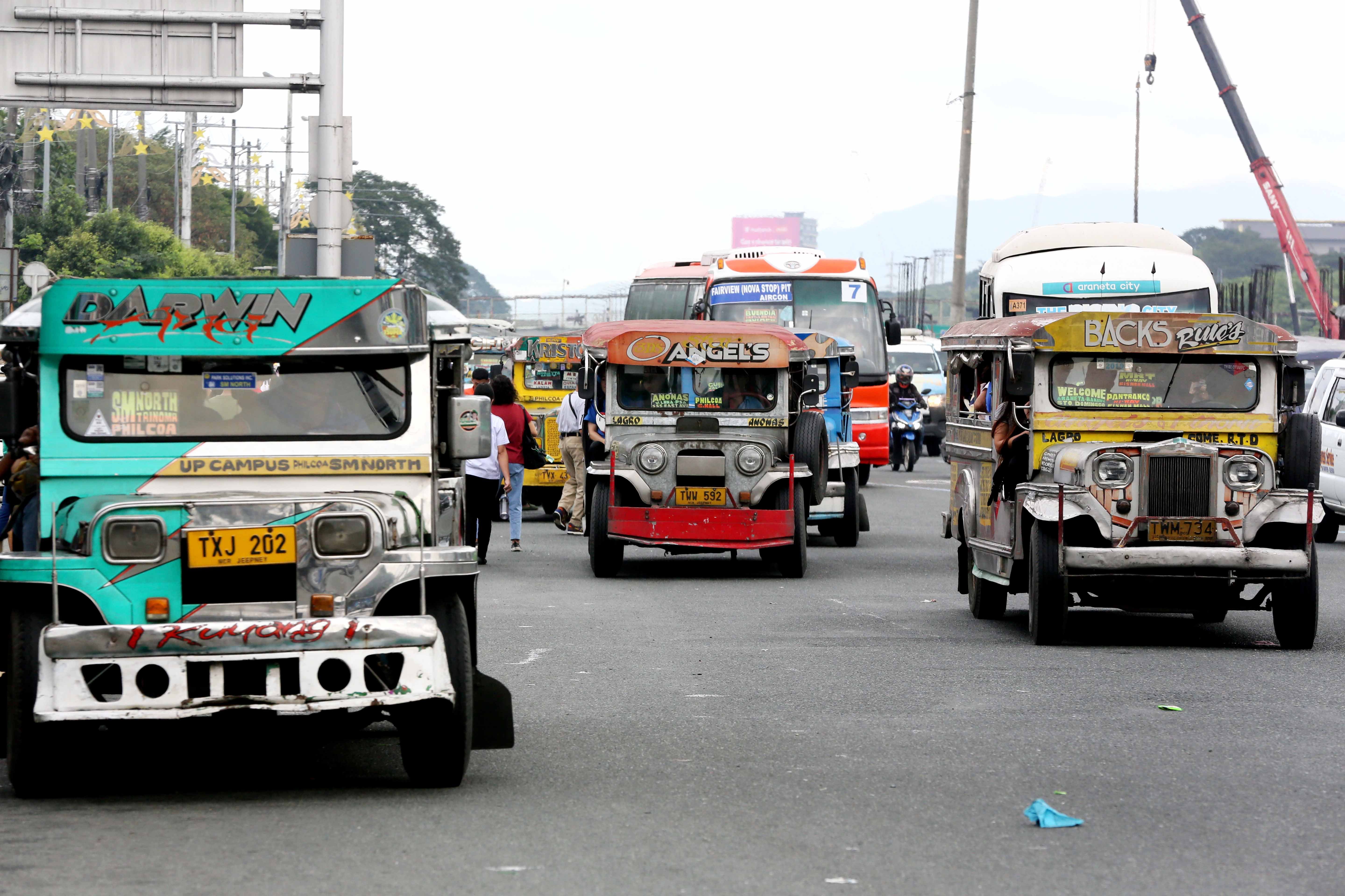 LTFRB chief warns: Provide special fare discounts or else