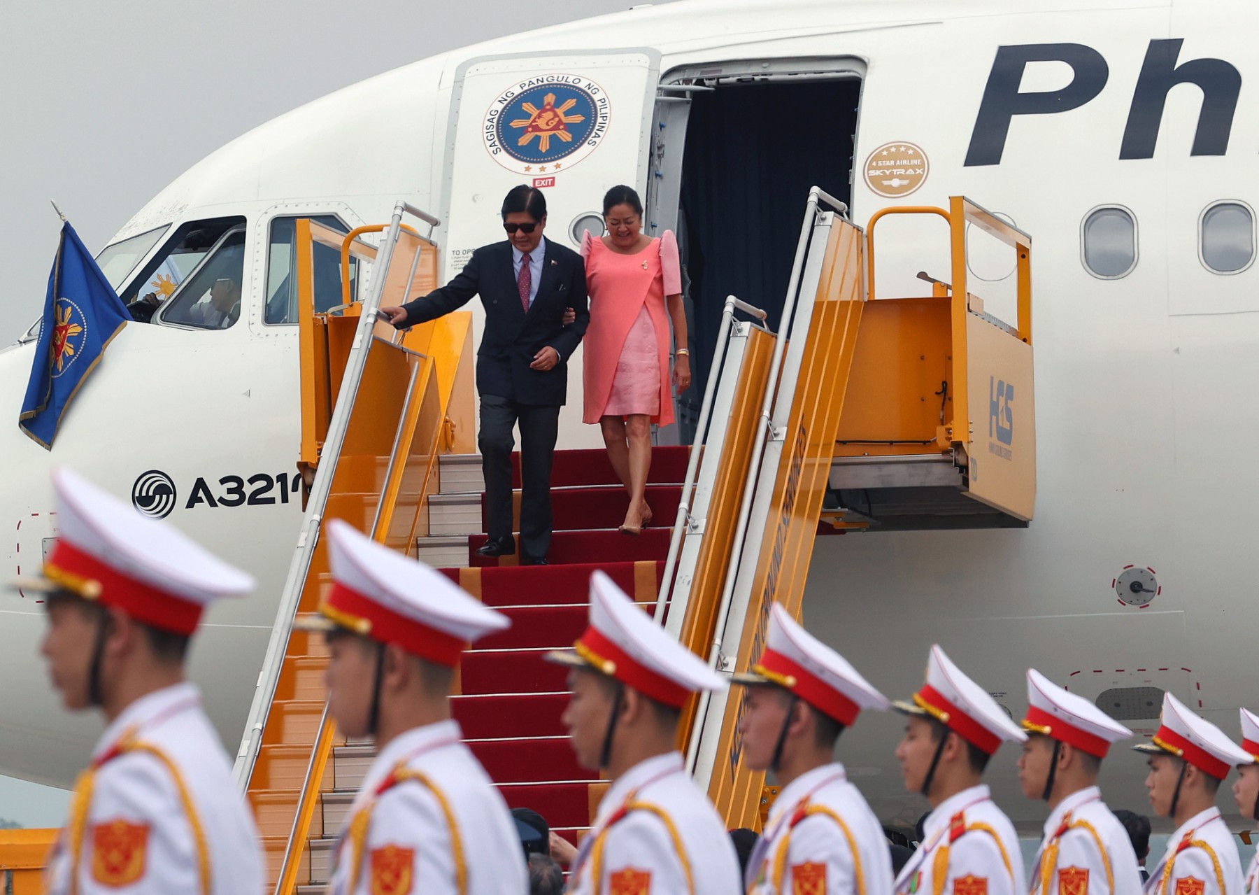 Marcos arrives in Vietnam for state visit
