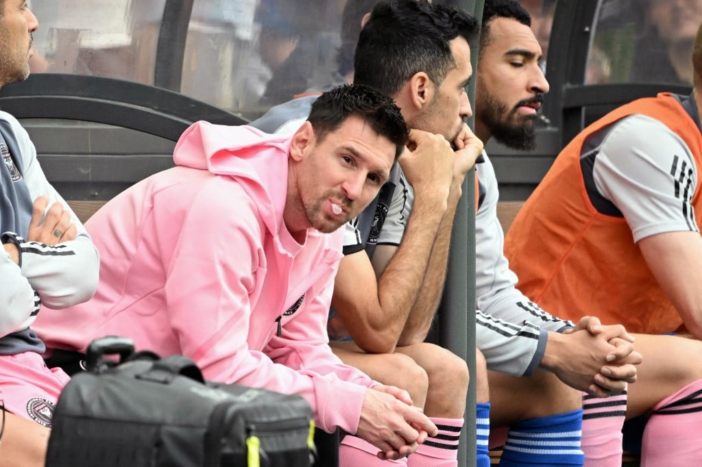 Messi, Beckham booed after superstar sits out Hong Kong friendly
