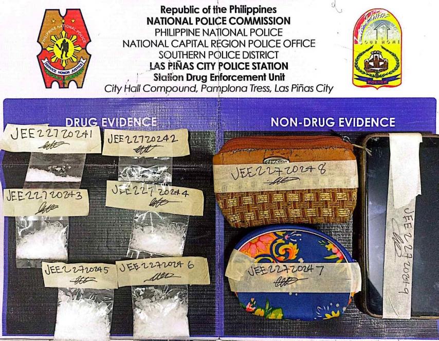 Las Piñas police seize P122k worth of 'shabu' while serving search warrant