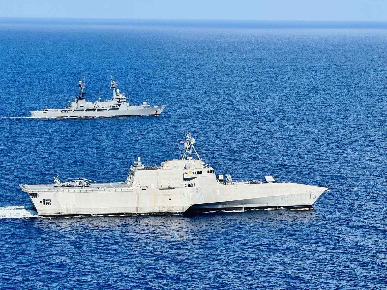 Chinese Navy ship shadows Phl-US vessels 