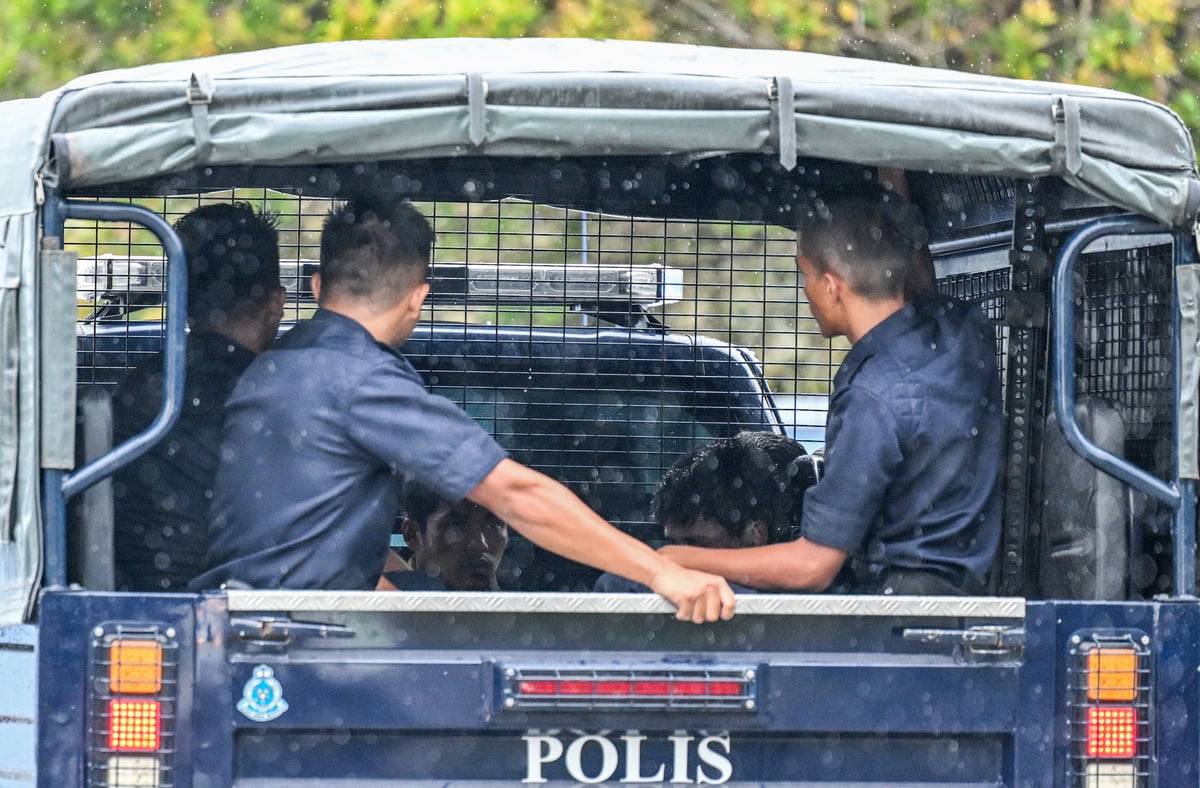 Malaysia cops recapture 41 Rohingya escapees