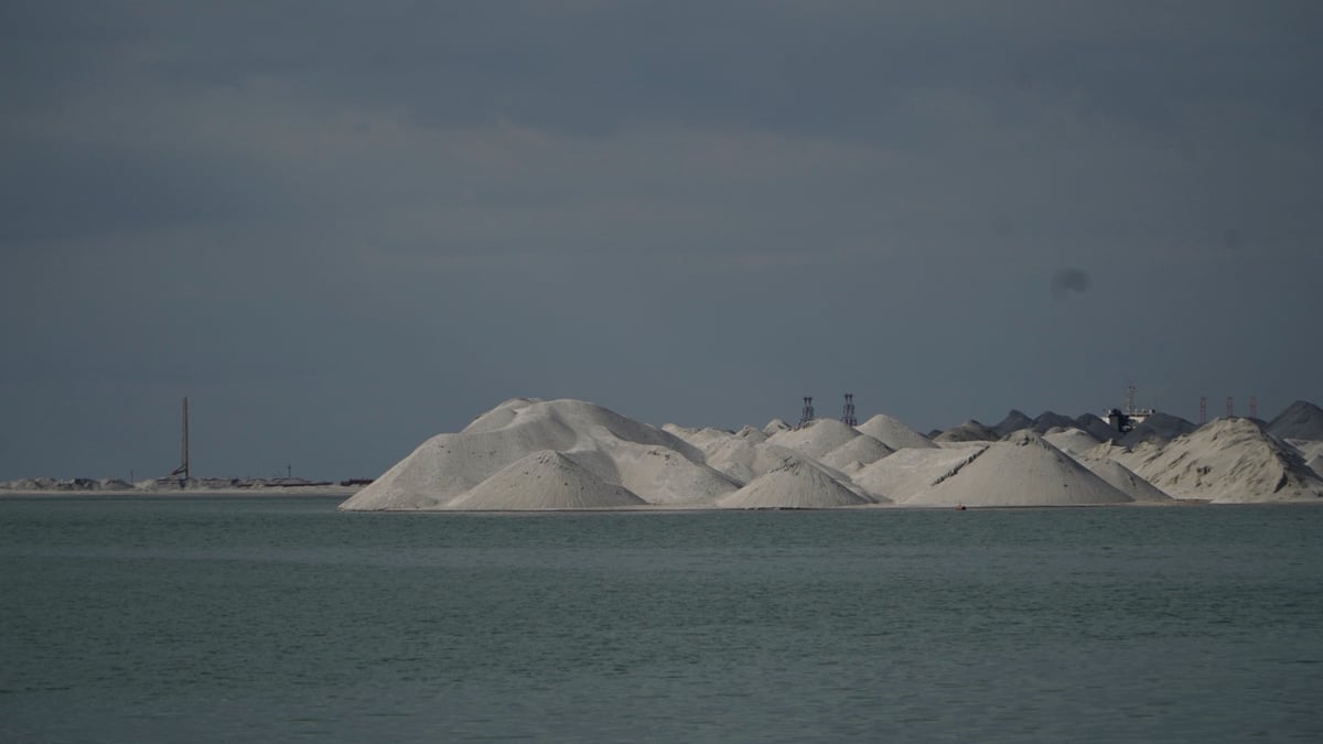 Manila Bay Freeport Zone reclamation