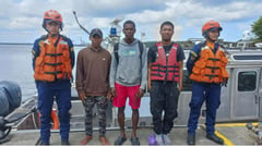 Panamanians lost at sea survive from floating coconuts