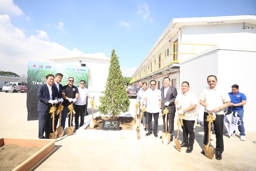 On January 10, 2024, the project office was inaugurated, estab- lishing a central hub for efficient management and seamless communication throughout the project's lifecycle, which was at- tended by Transportation Undersecretary for rail transportation Jeremy Regino (fourth right) and C.E.O of Hyundai Young-Joon Yoon (third right). Jeremy Regino said "local government units (LGUs) are the primary beneficiaries of the NSCR project and are the principal actors in our effort to speed up its completion, and once the project is completed, the region will never be the same again".