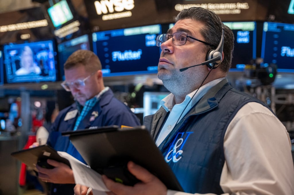 Markets struggle ahead of key US jobs data